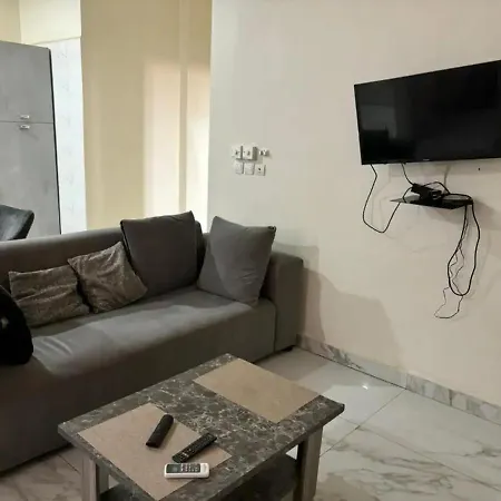 Cveirg Peil Apartman *